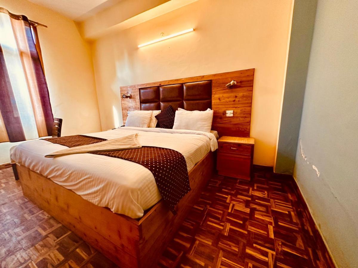 Hotel Kalinga Premium Манали Экстерьер фото